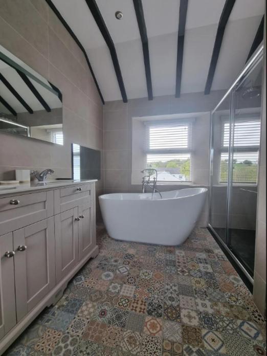 Luxurious Cottage With Hot Tub, Lake District Duddon ภายนอก รูปภาพ